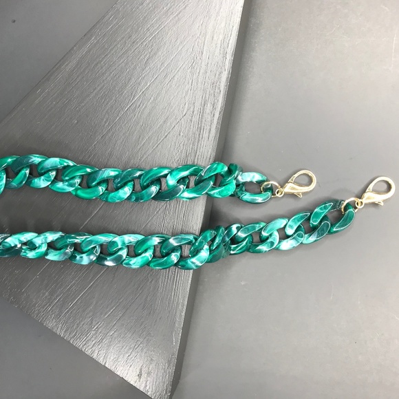 CLOSET REHAB Handbags - 🆑 Dark Green Short Acrylic Chain Link Bag Strap CLOSET REHAB Handbags - 🆑 Dark Green Short Acrylic Chain Link Bag Strap